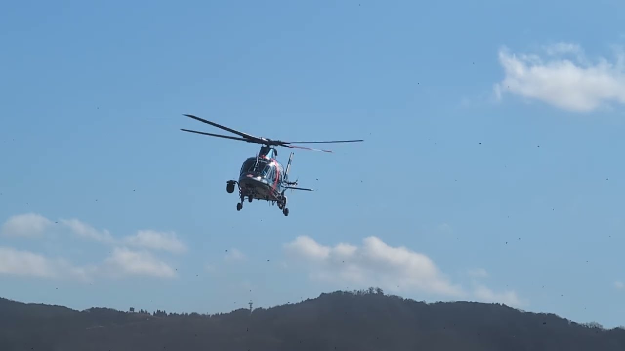 令和8年 大分県警察 年頭視閲式。大分県警航空隊のヘリコプター🚁ぶんご🚁です。