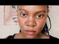 Tokola Nga Bino Amabere Go Mukazi Nga Mwezina 