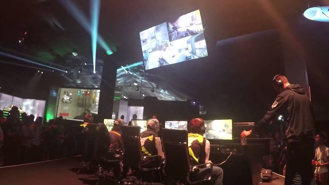 CoD Championship 2015 - Day Two with CouRage! - YouTube