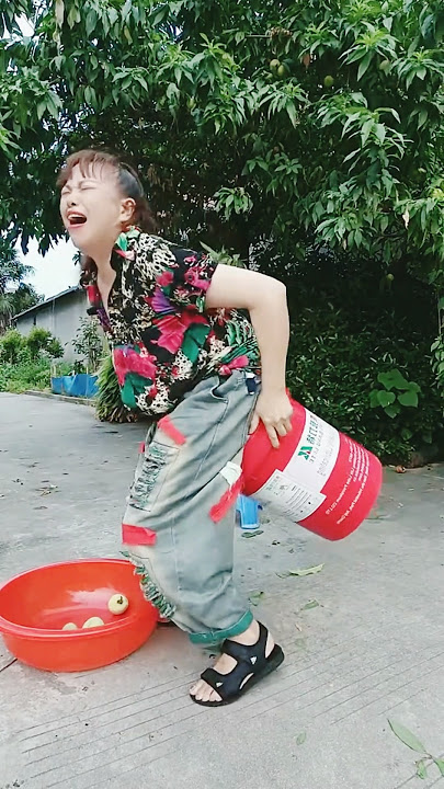 Bucket Fart 💨🔥: Fart Prank #shorts #viral #funny #fart