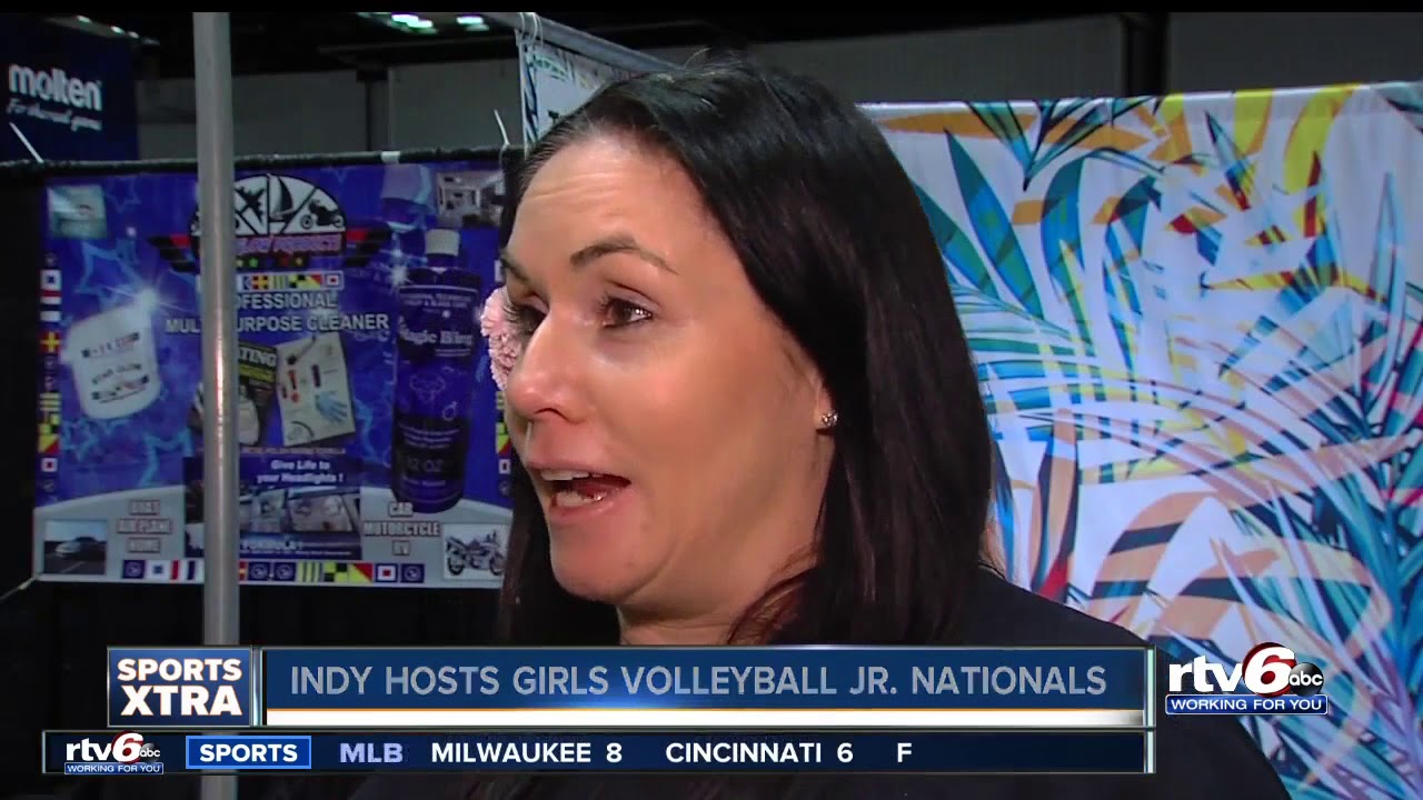 Indianapolis 'Volleyball Central' with girls junior national