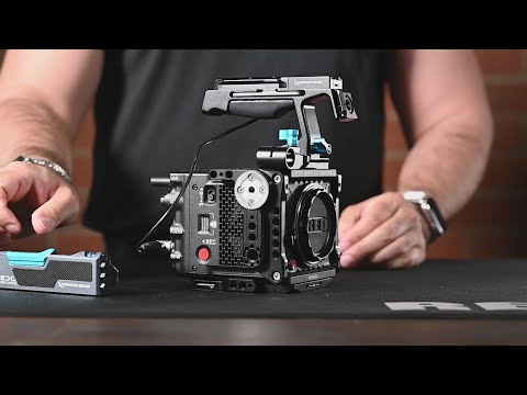 Kondor Blue & RED Komodo-X Quick Cage Build - video from Blonde Robot