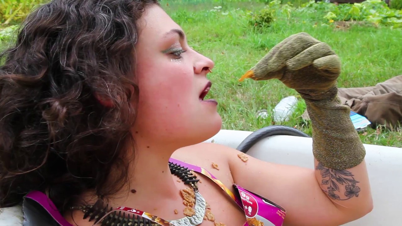 Million Raisins - LADY GAGA Million Reasons Parody