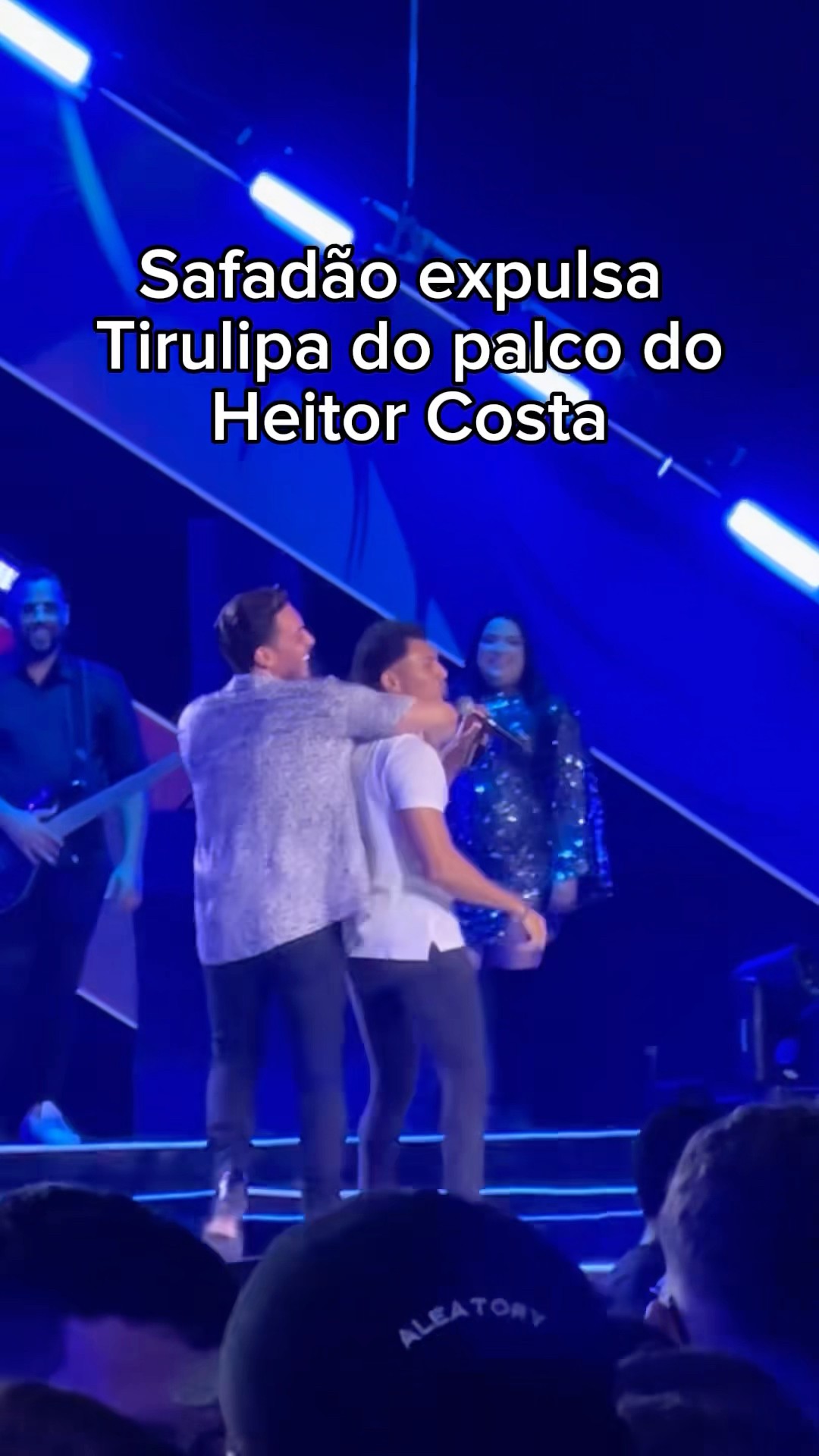 Safadão me expulsou do palco. #wesleysafadão #arrocha #humor #memes #comedia #alegria