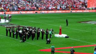 Lizzie Jones singing abide with me at Challenge Cup 2015
