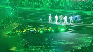 Xiao Shou La Da Shou  Fish Leong  When We Talk About Love tour       