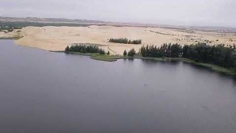 Đến 𝗩𝗶𝗲𝘁𝗻𝗮𝗺 𝗙𝗲𝘀𝗧𝗥𝗜𝘃𝗮𝗹 - Trải nghiệm bơi trên hồ Bàu Trắng