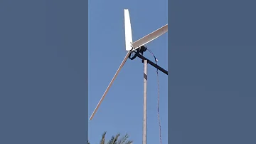 توربينة رياح بامكونات بسيطة 