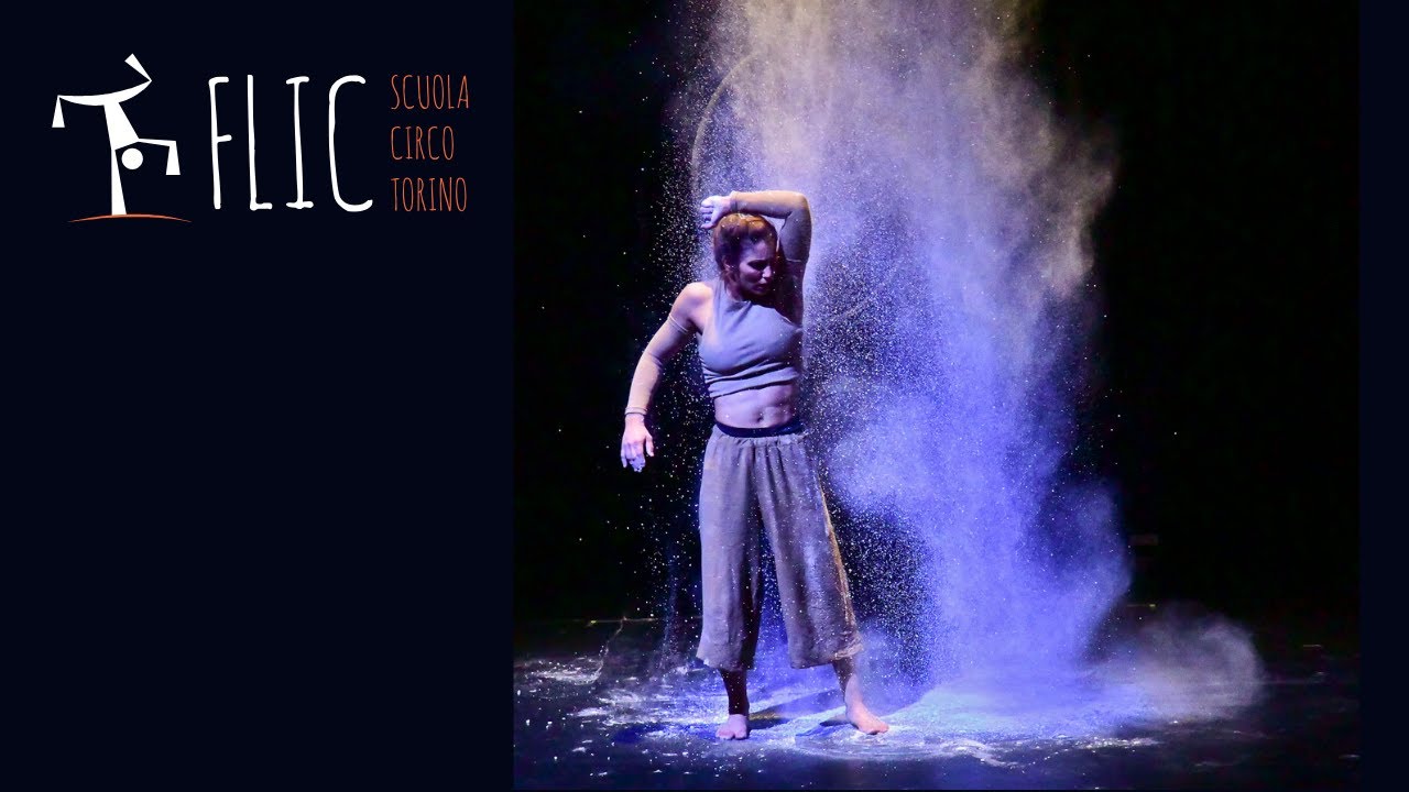 ARRITMICO |  Aerial Hoop by Cristina Cigüela Martínez