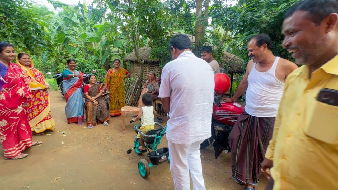 মা বাড়িতে আশায় সবার আনন্দের আর সীমা নাই |