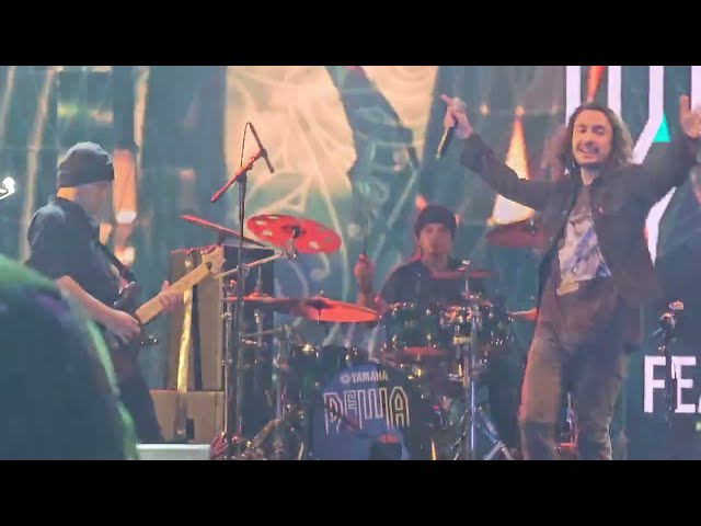 [Full] Dewa 19 ft Marcello Tahitoe Live at IIMS Infinity Jiexpo Jakarta 25 Feb 2024 class=