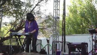 Phantogram - "Running From The Cops" @ Pacific Festival 2011