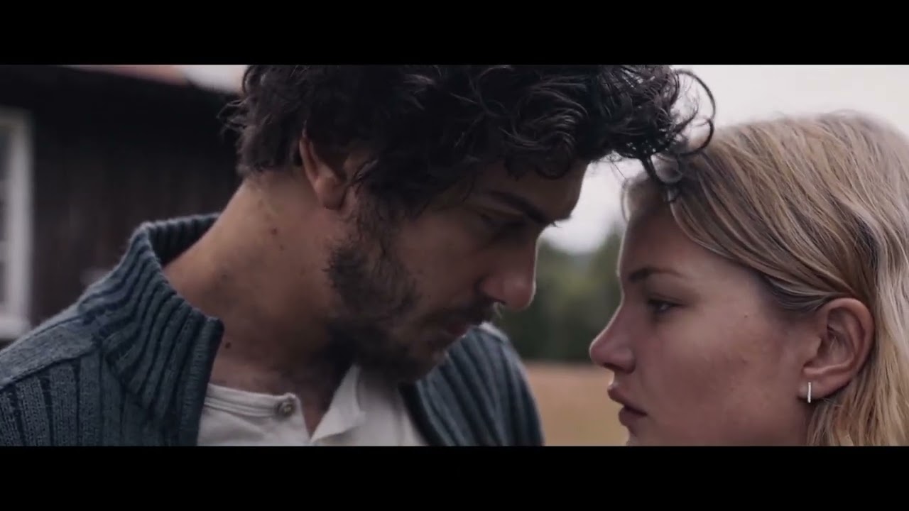 Mortal  Kiss Scene — Eric and Christine Nat Wolff and Iben Akerlie