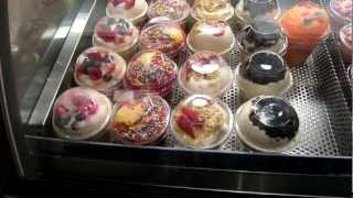 Quincy Market Rough Food Guide