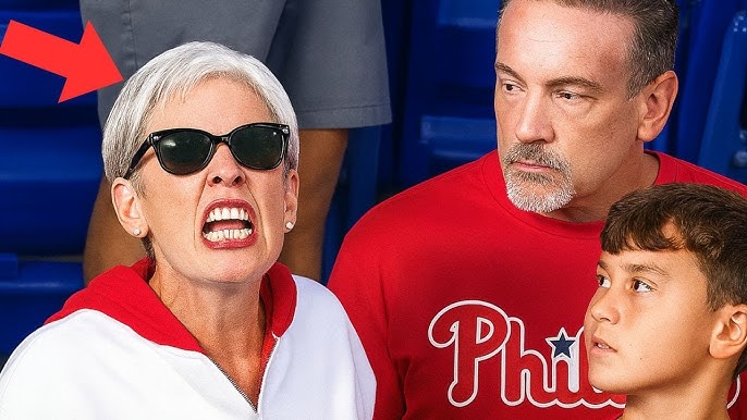 Phillies Karen goes nuclear - YouTube