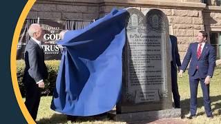 Lawmaker: "Texas is the Lord's" at 10 Commandments courthouse unveiling | Secular Spotlight Newsbite