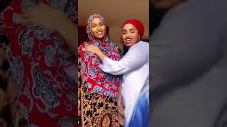 Naag Naag Naasaha Usalaaxaysay Yaabka Adduunka