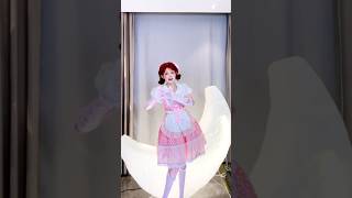 Beautiful Robot Girl Like A Doll Dances Smoothly  #Shorts #Dance #Robot #Doll #Dancevideo