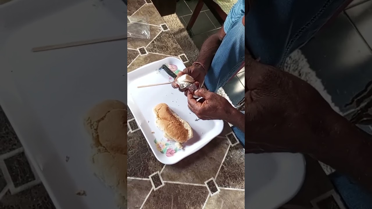 MENEER MUKESH  OVER DAT BROODJES PROJECT.