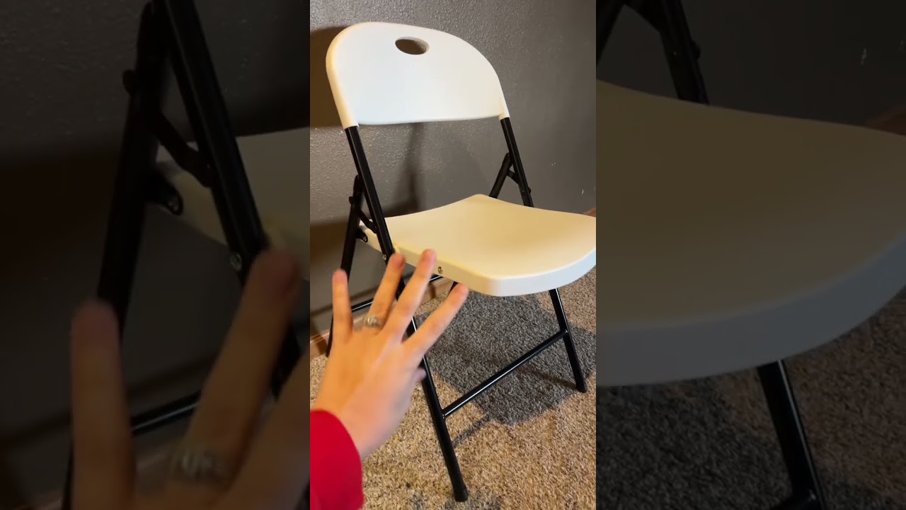 Plastic folding chairs are actually good! 🙌🏼 Great to have on hand for parties, weddings, or any
