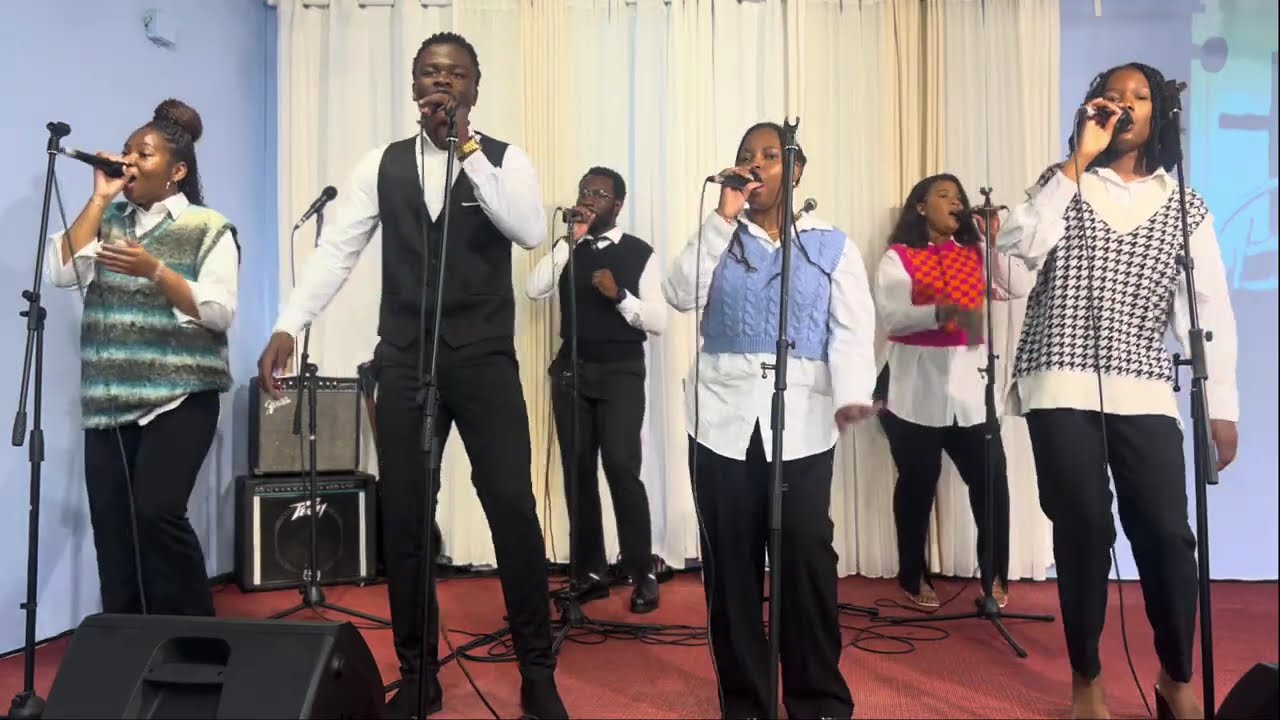 CELEBRONS JESUS AVEC LE GROUPE SOURCE DE VIE