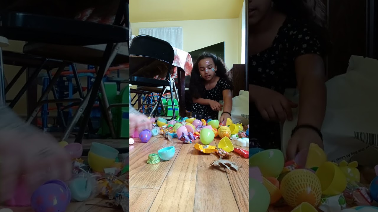 Dennis and kenz playz thats her chanel