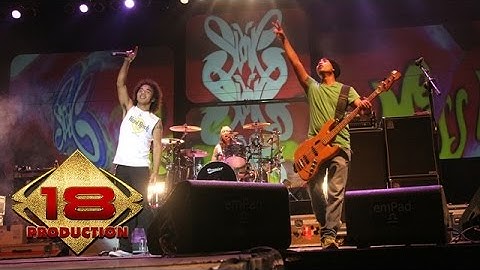 Slank - I Miss You But I Hate You(Live Konser Serang 11 November 2006)