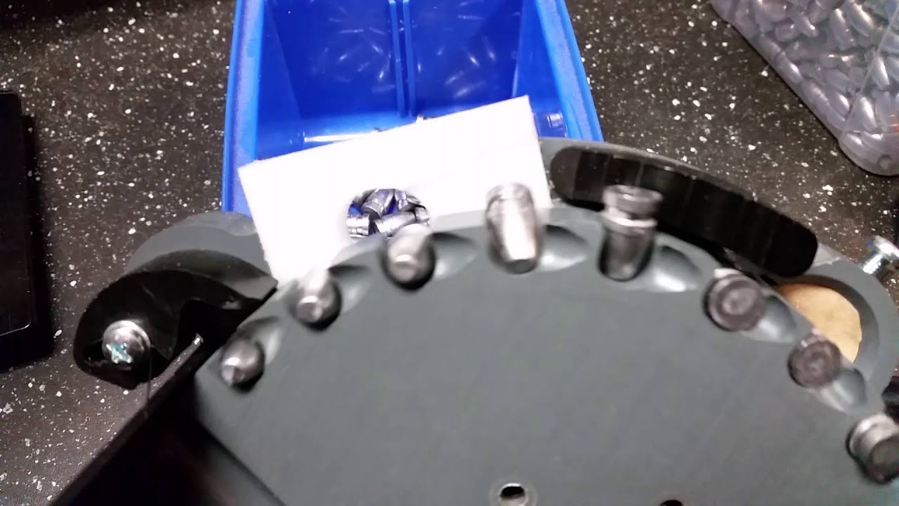 Mr. Bulletfeeder nose down