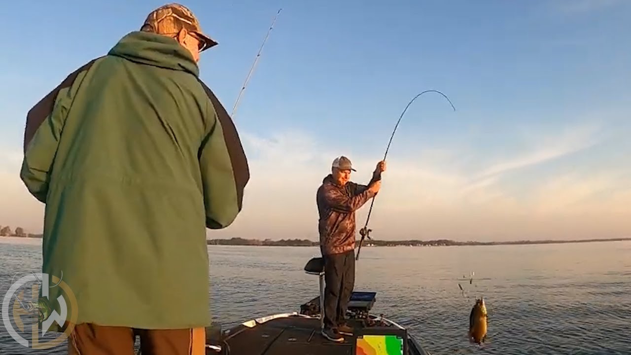 Detroit River/Lake Erie – Catching Largemouth and Smallmouth hunting with GARMIN LiveScope