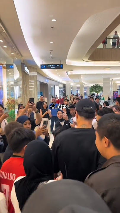 Kevin diks diserbu fans!! #kevindiks #timnasindonesia #timnas #pemain