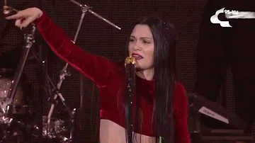 Jessie J - 'Price Tag' (Live At The Jingle Bell Ball)