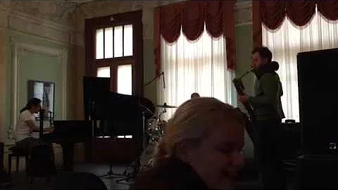 The World Without Logos (Ensayo) - Yasushi Ishii