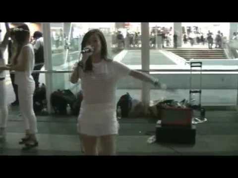 川崎駅東口初路上ライブ百合香　散らない桜～寄り添う光～20160826 ～