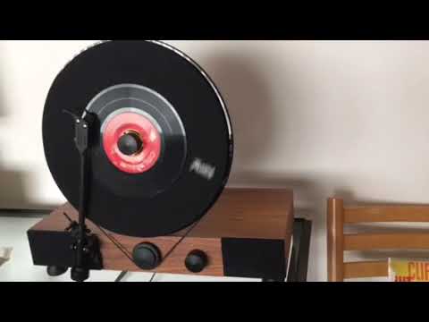 Cliff Richard - Apron Sting