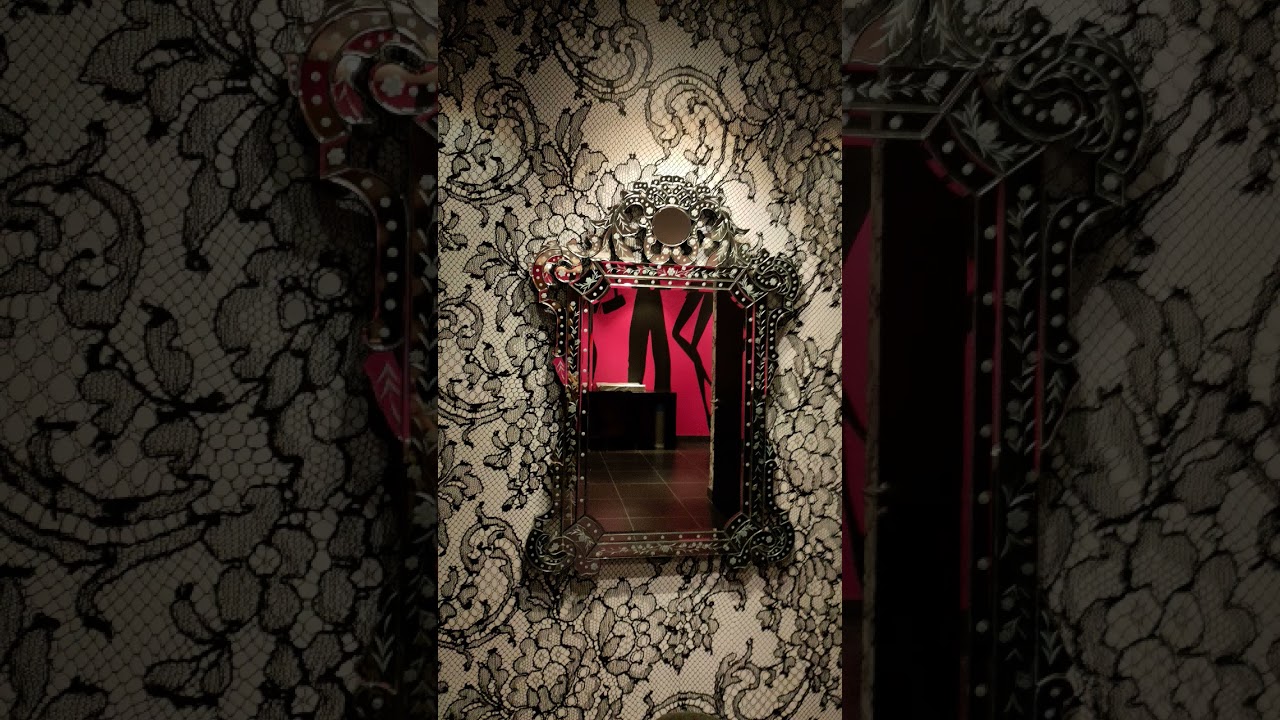 Ladies restroom at The Dutch Pen Show 2025 in van der Valk Hotel Utrecht  