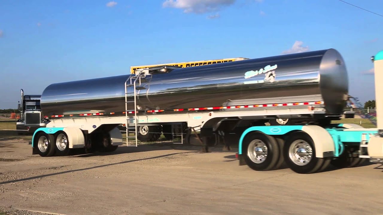 Leaving for the Convoy at the Busted Knuckle Truck Show 2014 YouTube