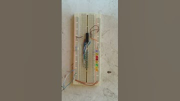 Práctica con PIC16F84A, Bus Oscilando