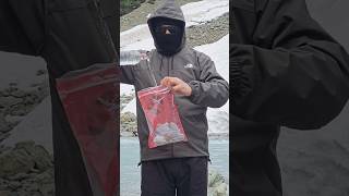 The Guy Shows Survival Skills I Patched A Hole In A Large Bucket In The Wild Forest