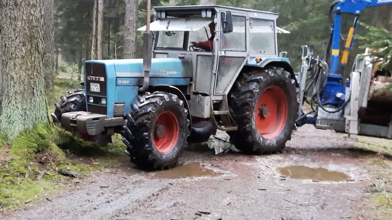 Der Eicher bei der holz fahrt folh gas