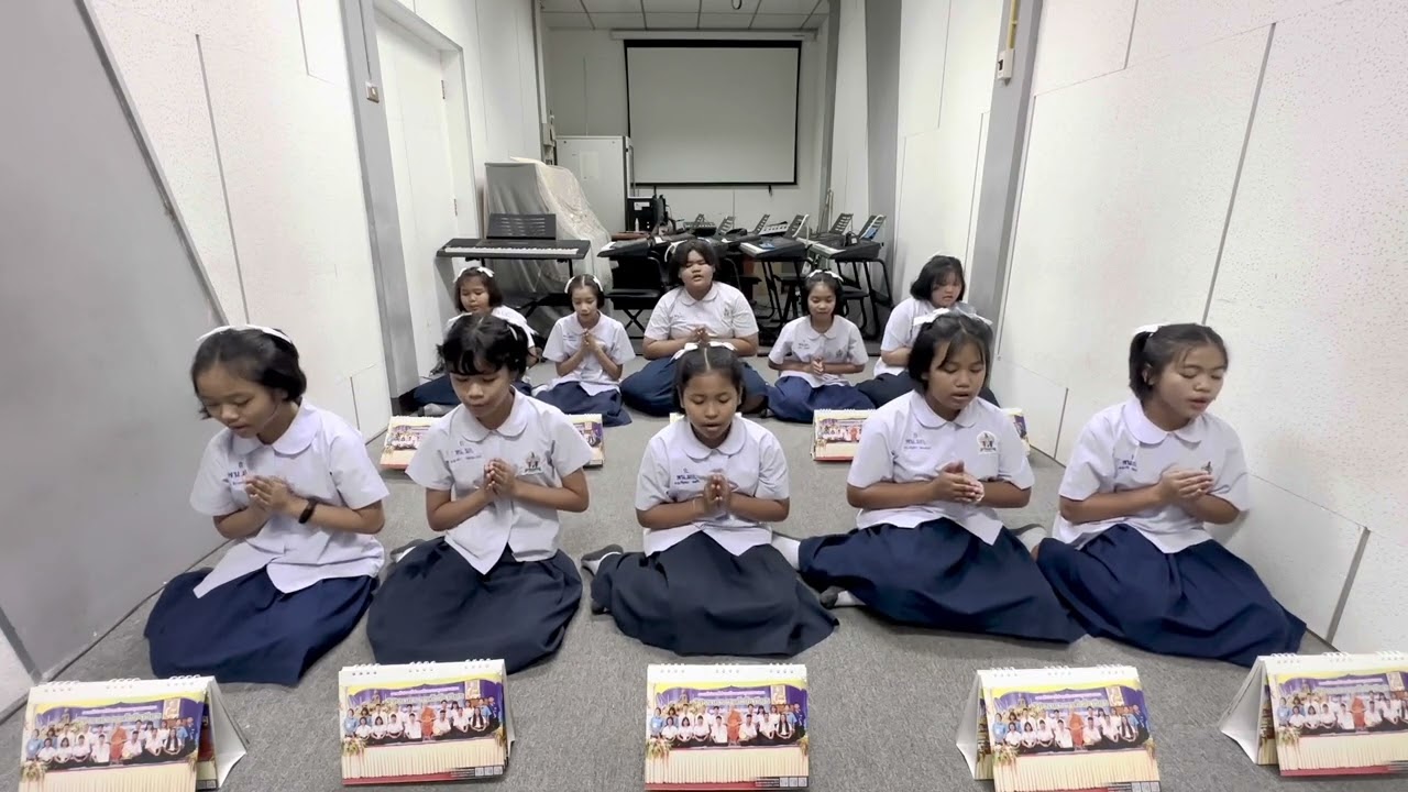 การแข่งขันสวดโอ้เอ้วิหารราย ระดับชั้นประถมศึกษา ประเภทหญิงล้วน โรงเรียนวัดมกุฏกษัตริยาราม