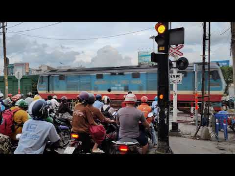 Video Train SE7 Hanoi - Saigon arrive Ho Chi Minh City (2022) - youtube