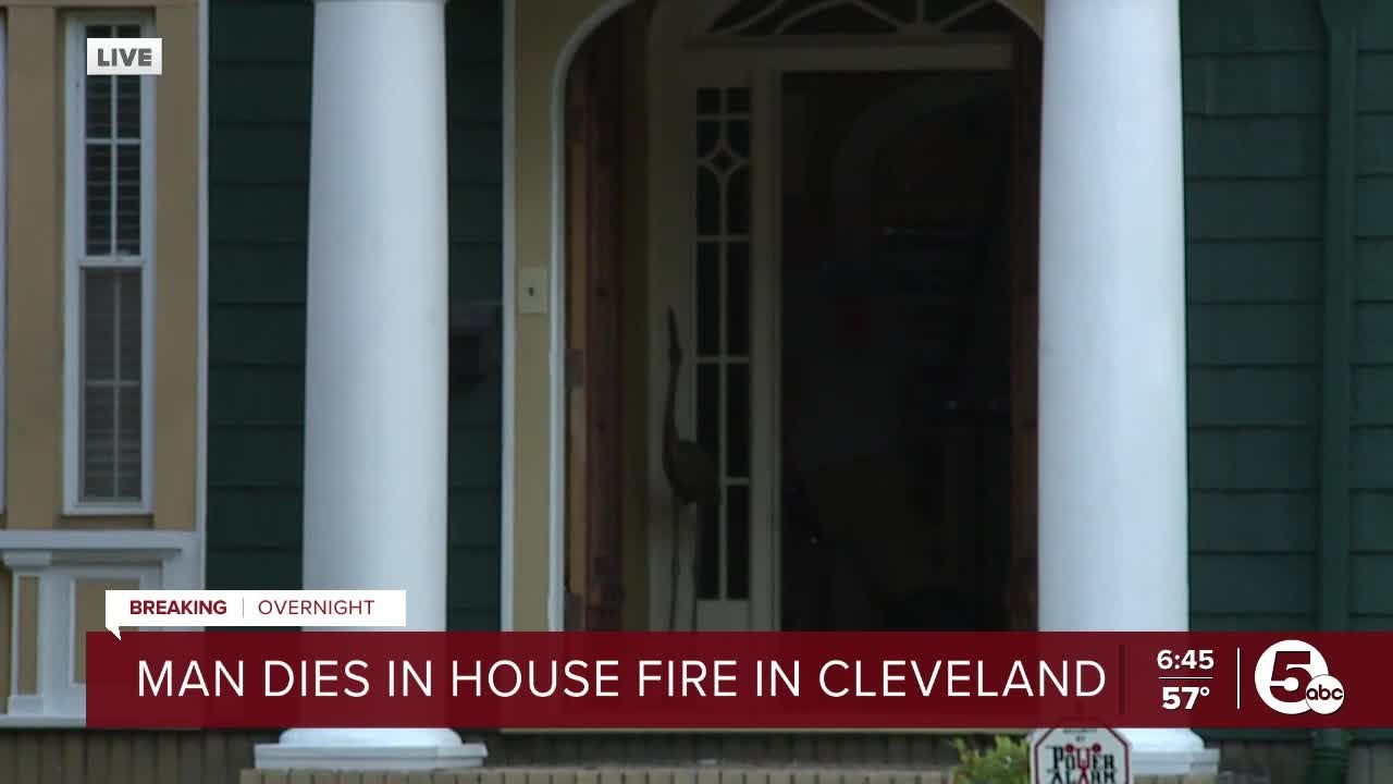 Man dies in house fire in Cleveland - YouTube