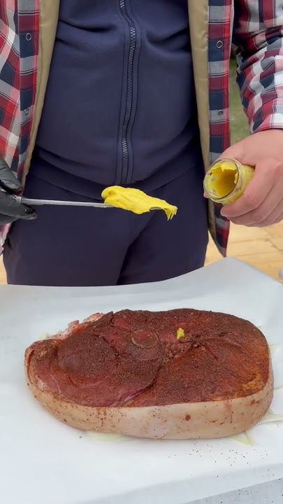 РЕЦЕПТ НЕЖНОГО ЗАПЕЧЕННОГО МЯСА НА УГЛЯХ - YouTube