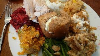 Grandma Invites Grandson To Thanksgiving Meal, Then Total Stranger Texts Back About Dinner