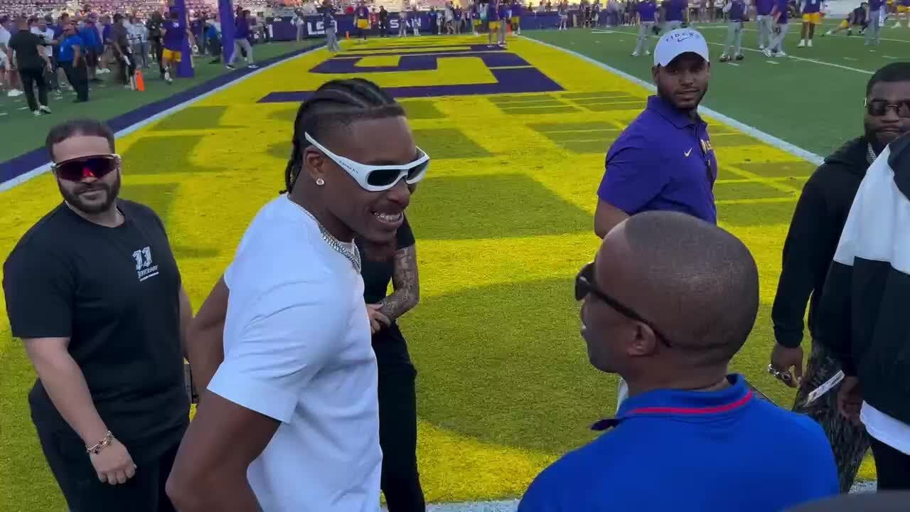 justin-jefferson-at-the-lsu-ole-miss-game-youtube