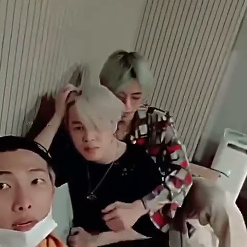 Namjoon's reaction when drunk Taehyung did this