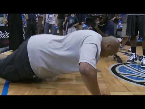 How many pushups can Charles Barkley Do?