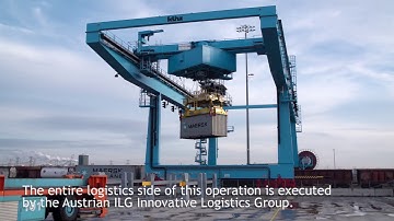 Eanos discharging operation at APMT Maasvlakte 2