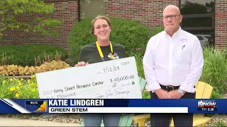 Green Stem donates $10K to Ferry Street Resource Center
