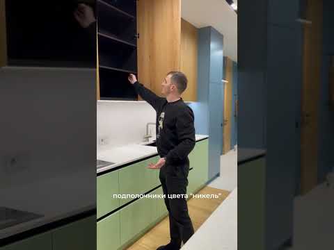 Шпон на фасаде кухни